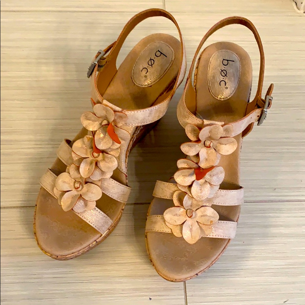 boc by Born size 11 cream metallic high wedges